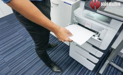 Cách làm sạch bộ phận nhận giấy, mực trong máy photocopy đúng cách
